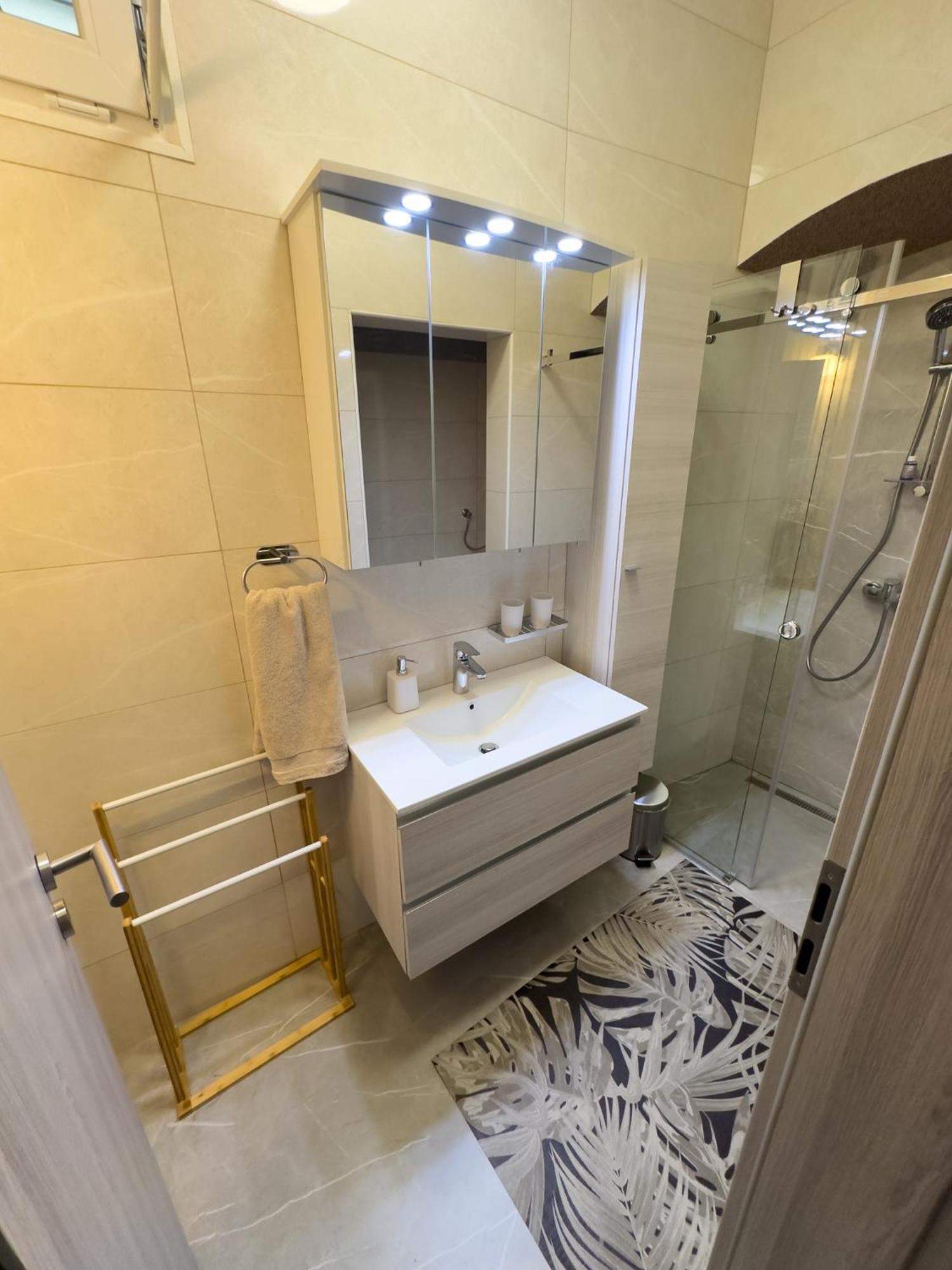 Apartments Adamas Celje Luaran gambar
